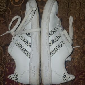 Adidas Sneakers 7.5 Cheetah Print